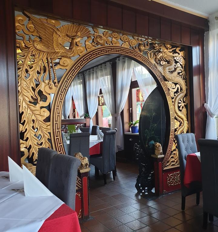 Golden Moon Restaurant